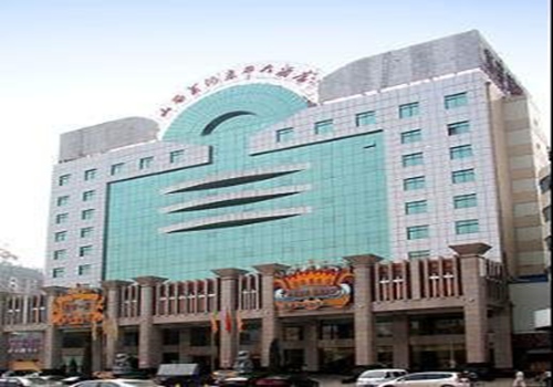 酒店拿顾客手机给自己刷好评带来麻烦