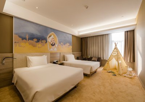 武汉5星酒店竟内卷到与烧烤摊抢生意